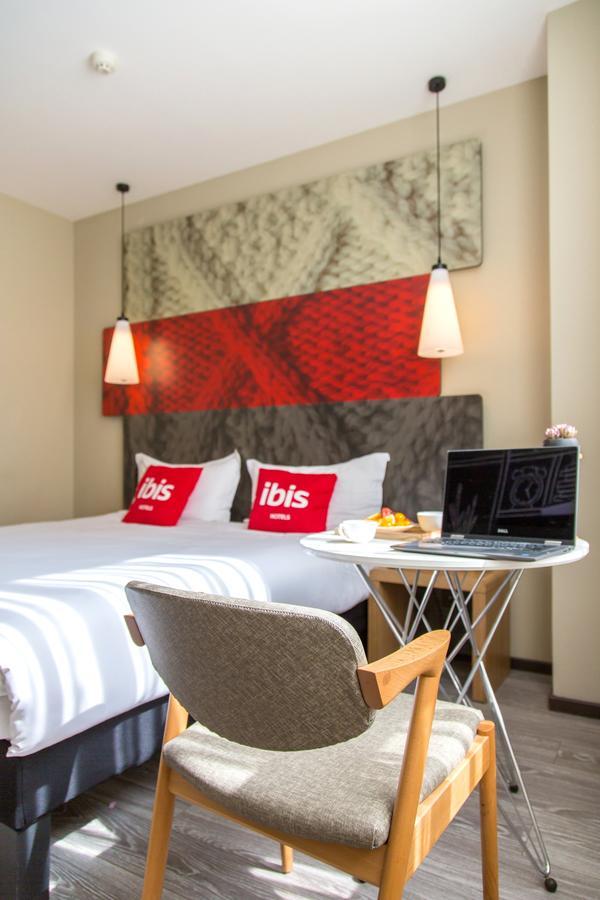 Hotel ibis Lanzhou Wuquan Square Exterior foto